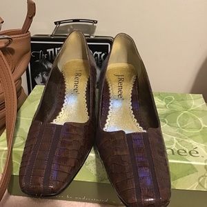 J. Renee, new condition, crocodile print, beautiful!